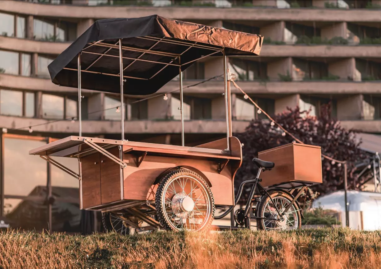 Pojízdná kavárna – dřevěný coffee bike/gastro bike | Lázeňská káva